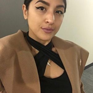 Meet your Posher, Renee